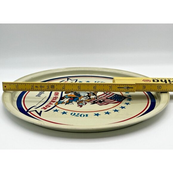 Disneyland Tray America On Parade Vintage 1976 Tin Metal Round Walt Disney 11" - Picture 12 of 13